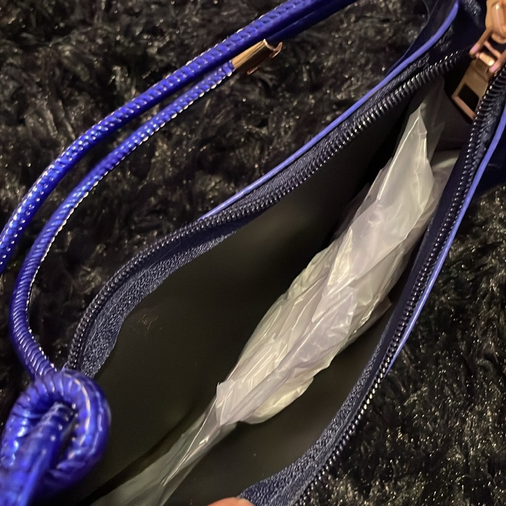 Blue Metallic Hand Bag - Picture 5 of 5